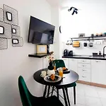 Apartment Old Town Manono